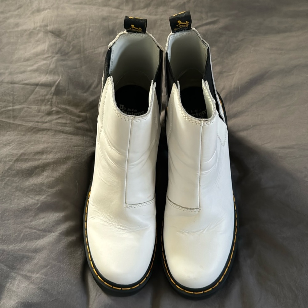 Dr. Martens Spence Boots